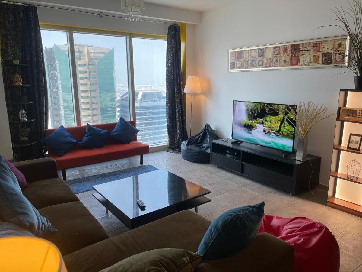 Travelers Backpackers Hostel Дубай Екстериор снимка